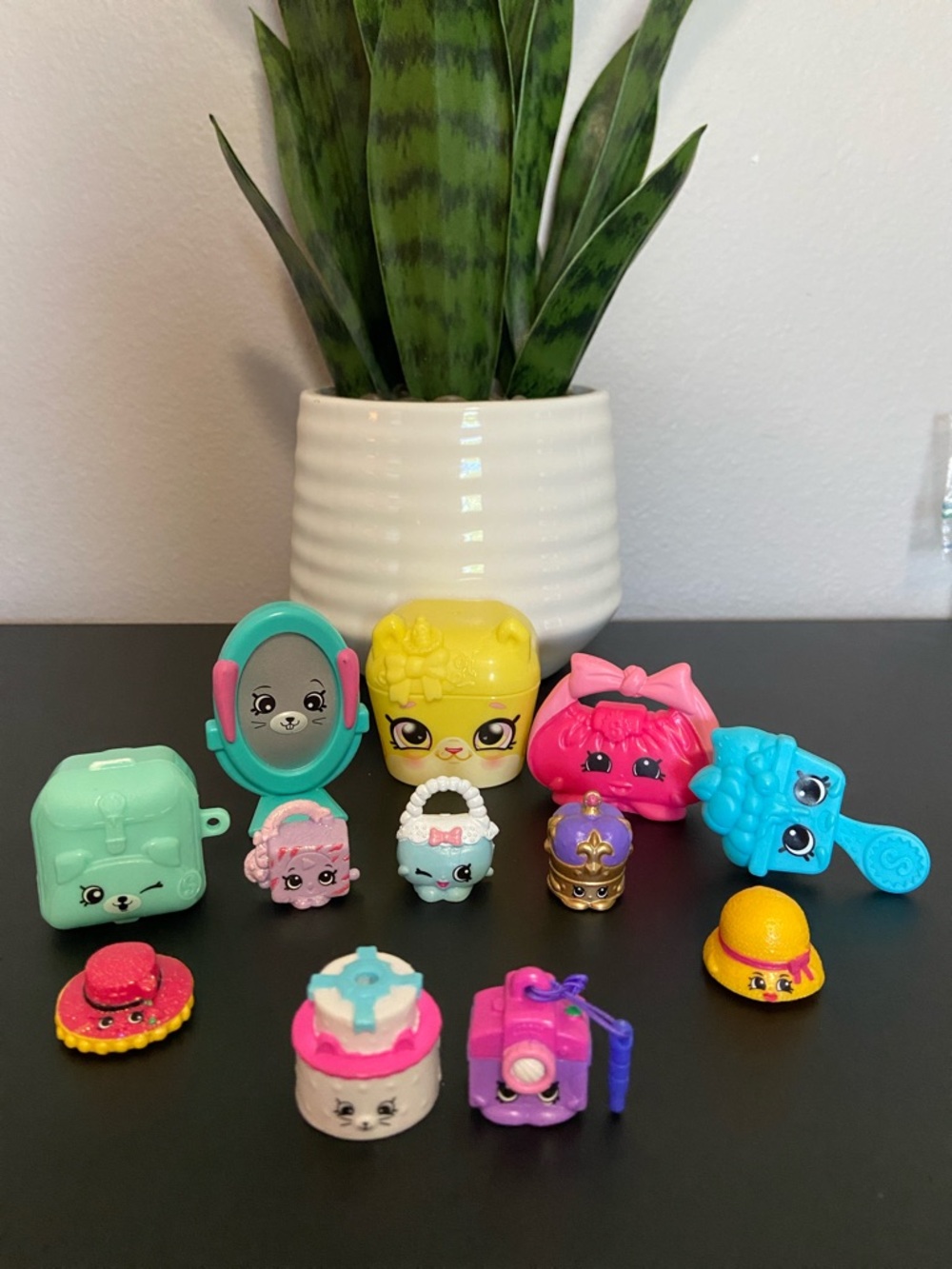 Shopkins Collectables - 2 McDonald’s Shopkins, Shoppie Hairbrush & 7 Shopkins